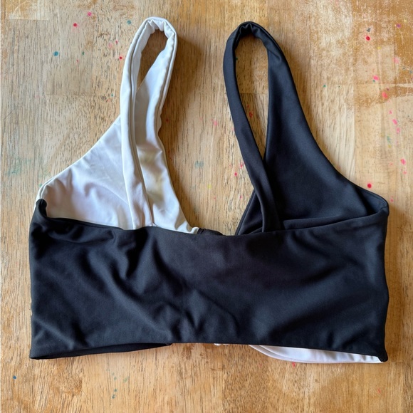 Beach Riot Bowie Top - Picture 2 of 2